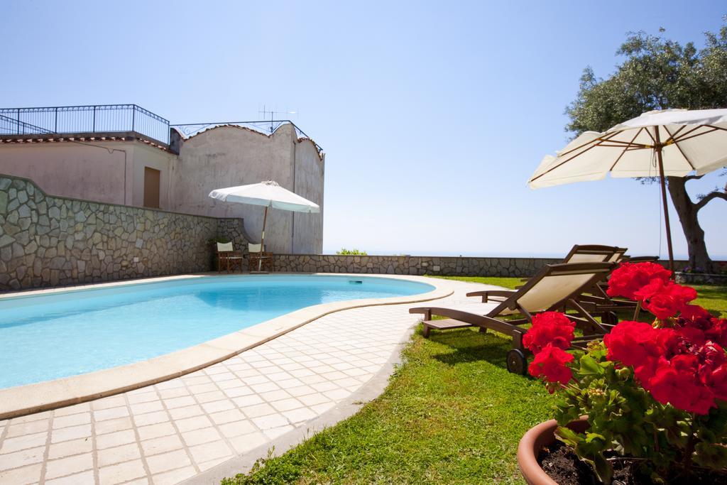 Olga'S Residence Relais Nerano Zimmer foto